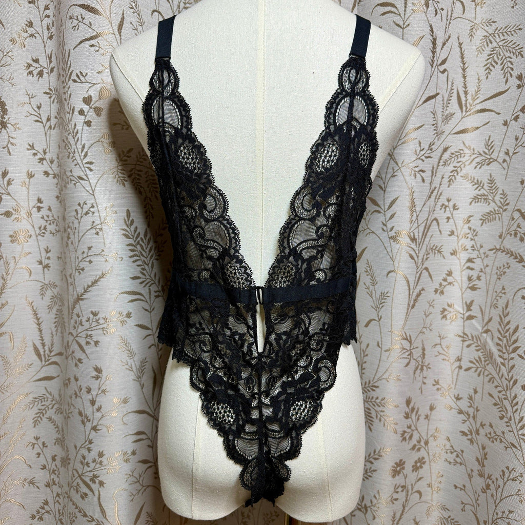 Victorias Secret Black Lace Plunge Teddy Womens L Sexy Sirencore Dark Coquette