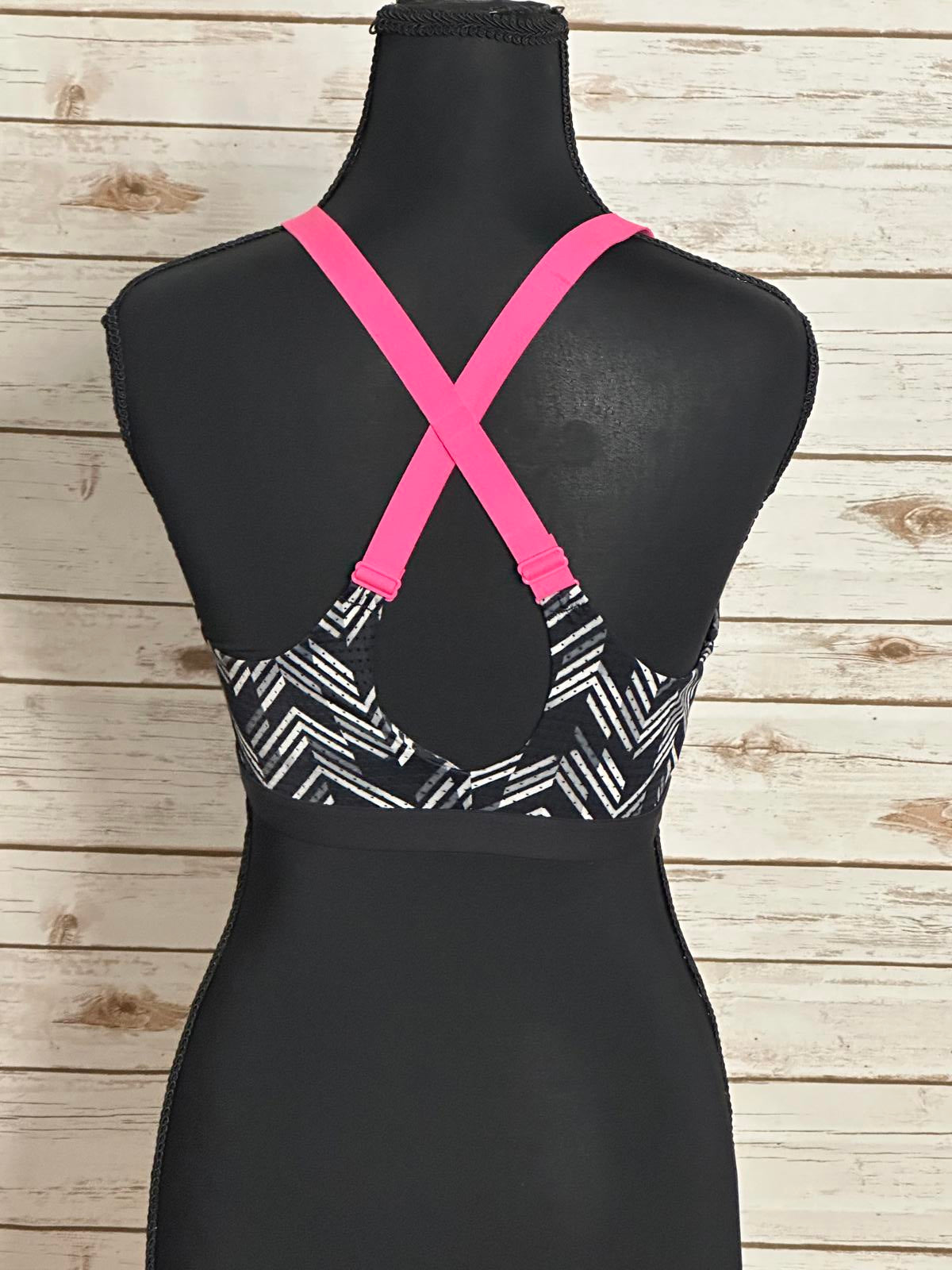 Victoria's Secret VSX Sport lightly padded mesh wireless sports bra Size 32D