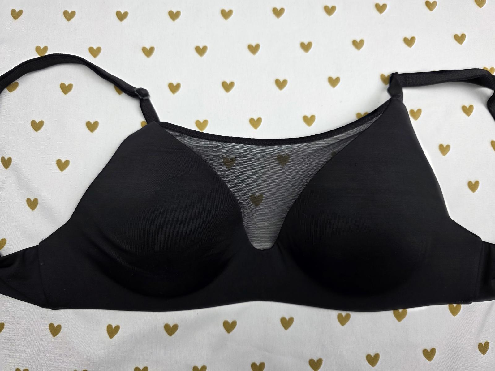 Victorias Secret Black Wireless 32A Tank Bra Sexy Mesh