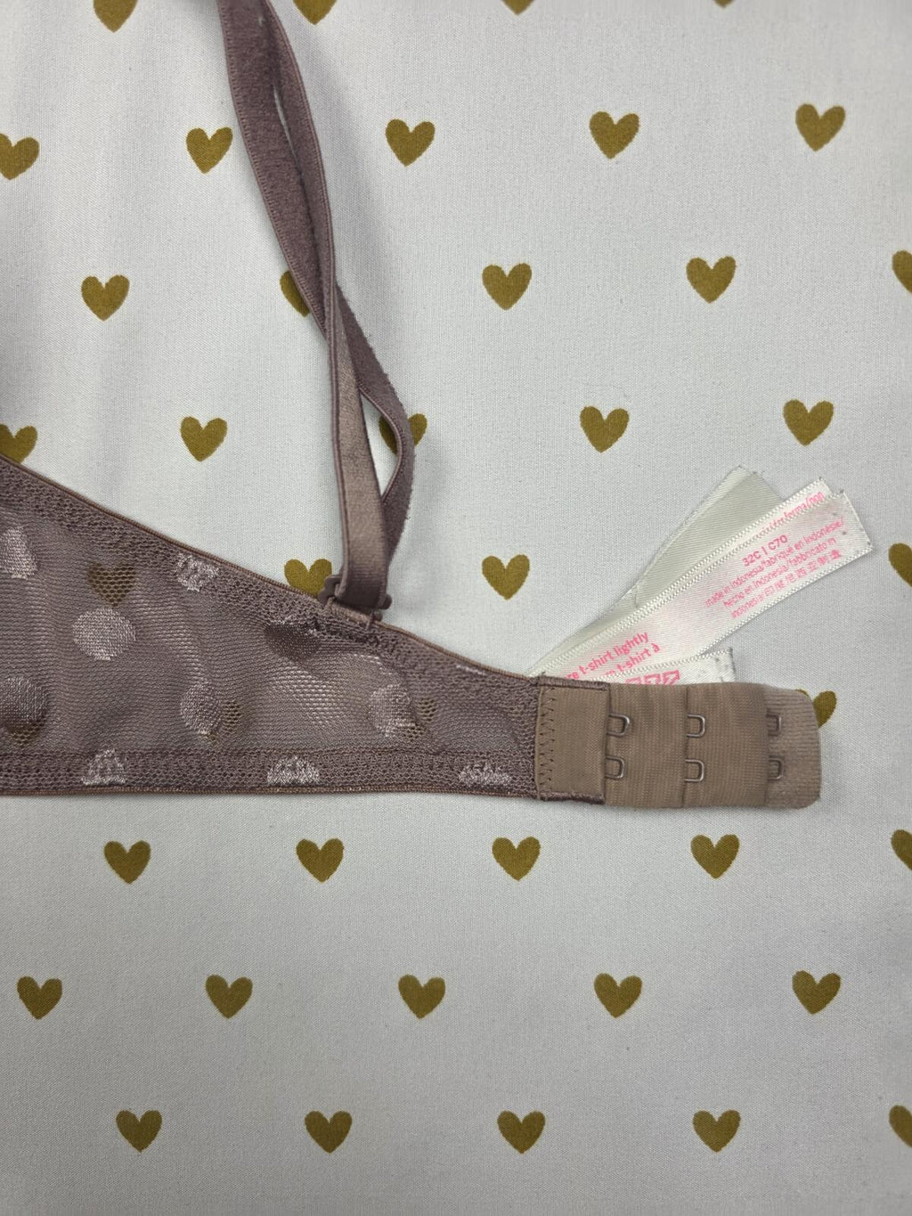 Victorias Secret PINK Polka Dot 32C Wear Everywhere T Shirt Bra