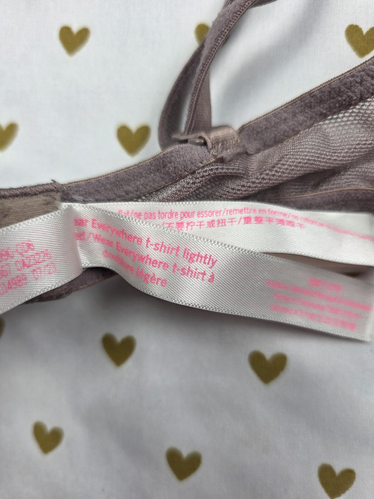 Victorias Secret PINK Polka Dot 32C Wear Everywhere T Shirt Bra