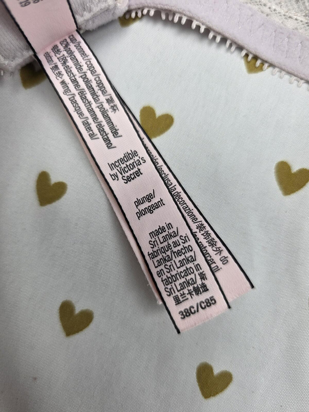 Victorias Secret INCREDIBLE  Plunge sexy  bra 38C