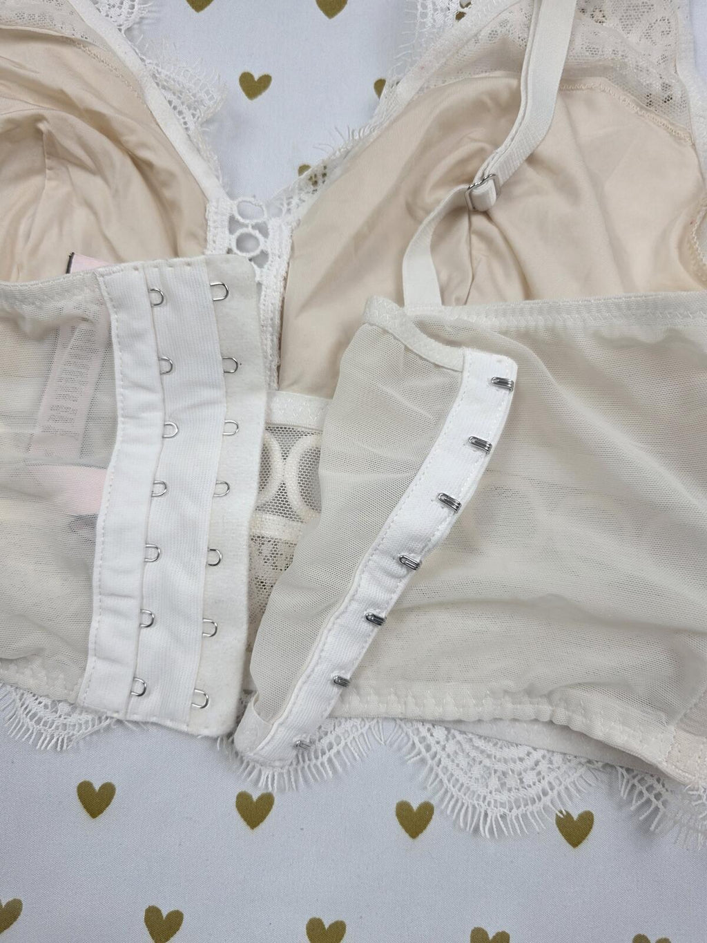 Victorias Secret White Lacey Cute Small 1Bralette Bra Top Tank