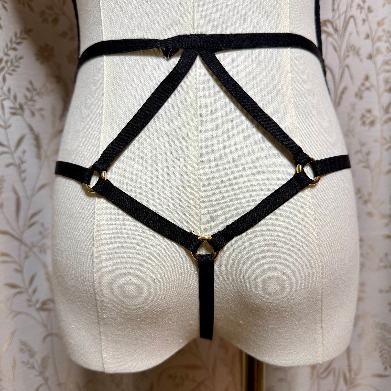 Victoria's Secret Women Black Lace Strappy Cage Teddy Large Vampy Glam Boudoir