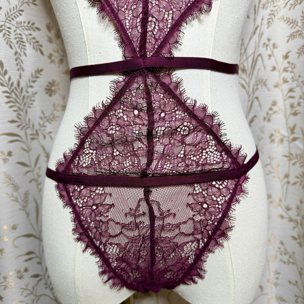 Victoria's Secret Very Sexy Strappy Eyelash Lace Teddy L Plum Sirencore Baddie