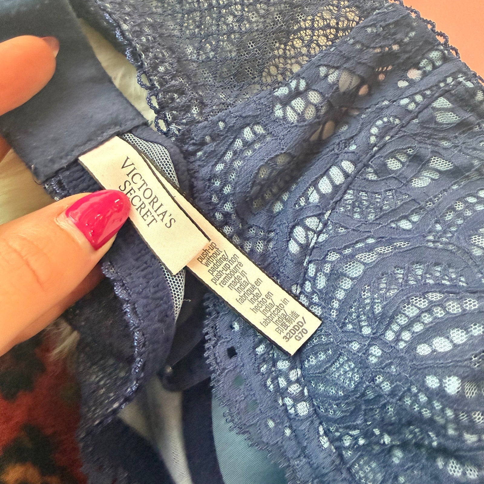 Victoria's Secret Convertible Blue Lace Bra - 32DDD (32F)