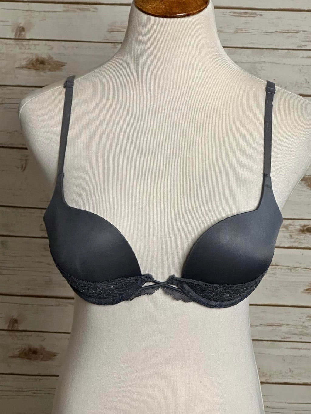 Victoria's Secret Very Sexy silver padded demi bra Size 34C