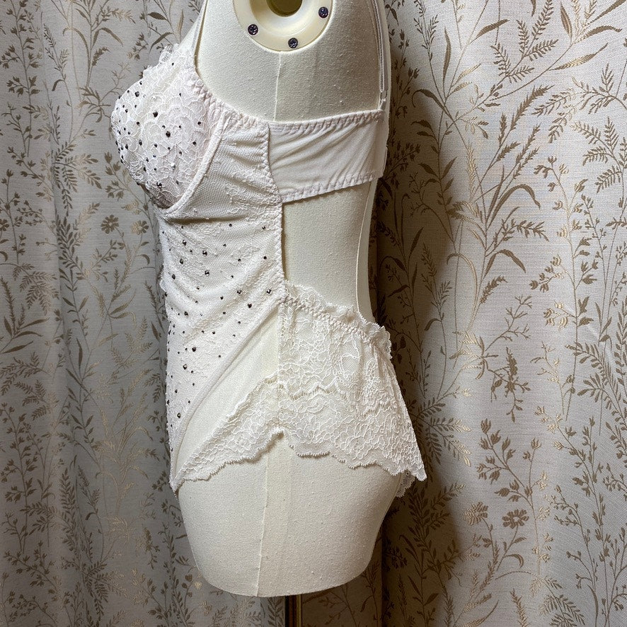 Victorias Secret White Lace Rhinestone Cheeky Teddy M/L Low Back Bridal Coquette