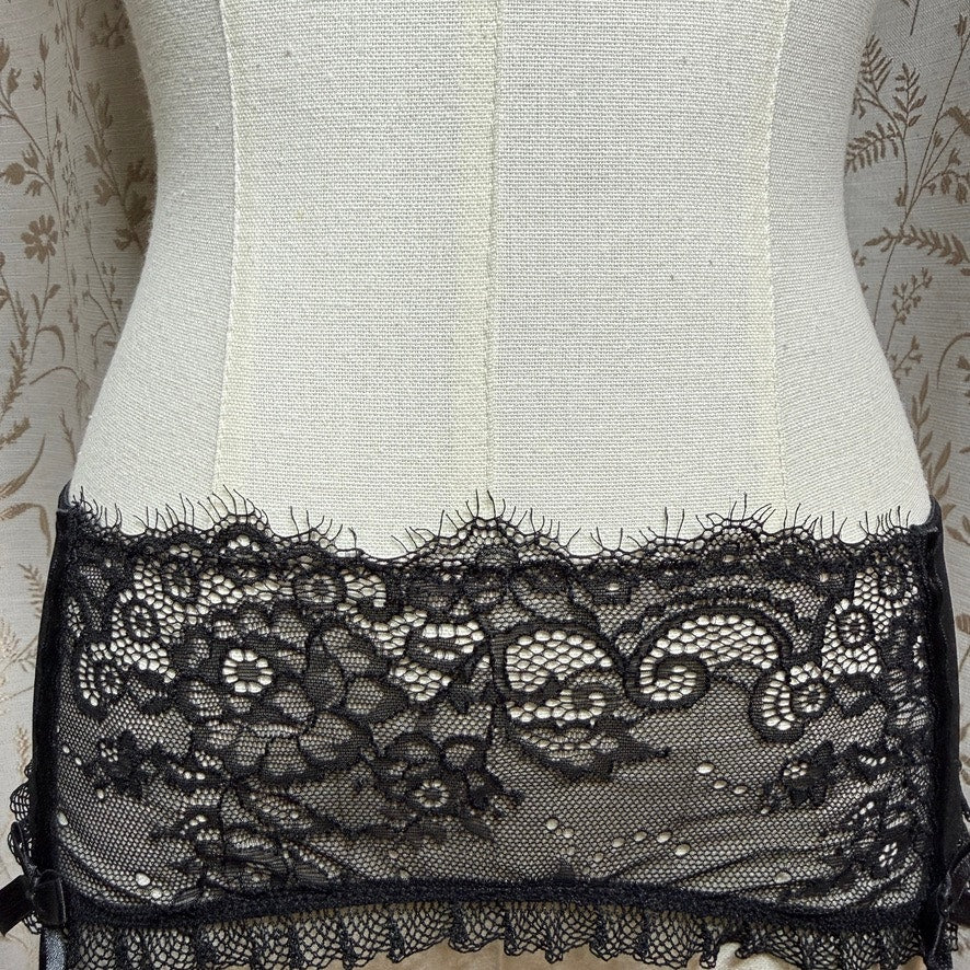 Victoria's Secret Womens Black Lace Garter Belt L Boudoir Sexy Vampy Coquette