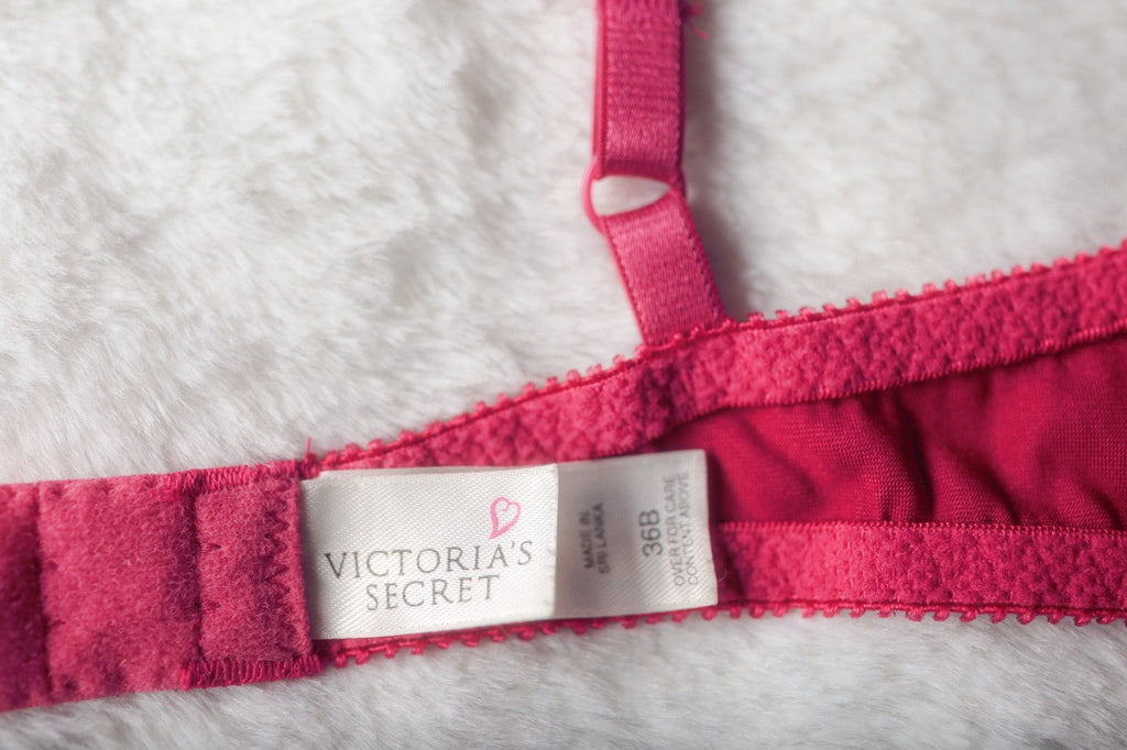 Victoria's Secret Vintage 90s Unlined Lace Underwire Demi Balconette Bra Red 36B