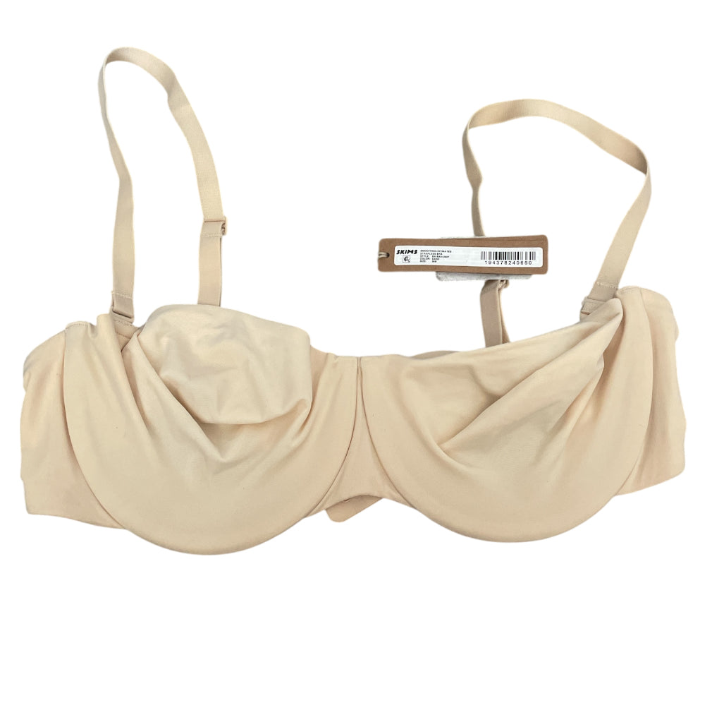 SKIMS Smoothing Intimates Full Coverage Bra in the color Clay (38B)
