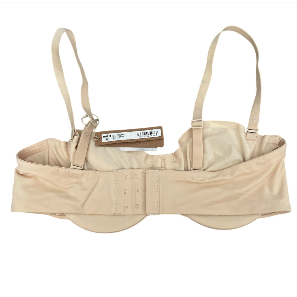 SKIMS Smoothing Intimates Full Coverage Bra in the color Clay (38B)