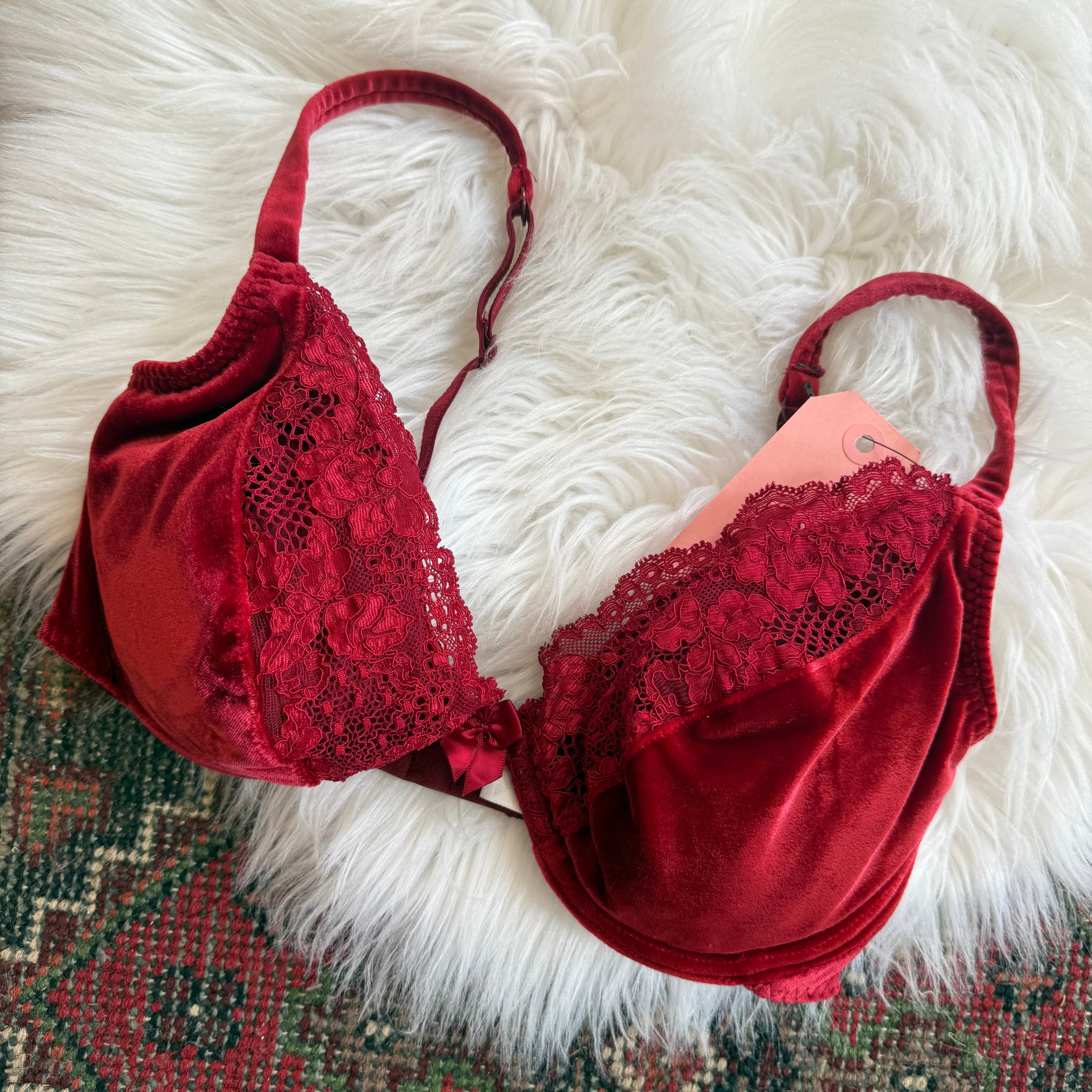 Victoria's Secret Vintage 1990s Red Velvet Bra - 36C