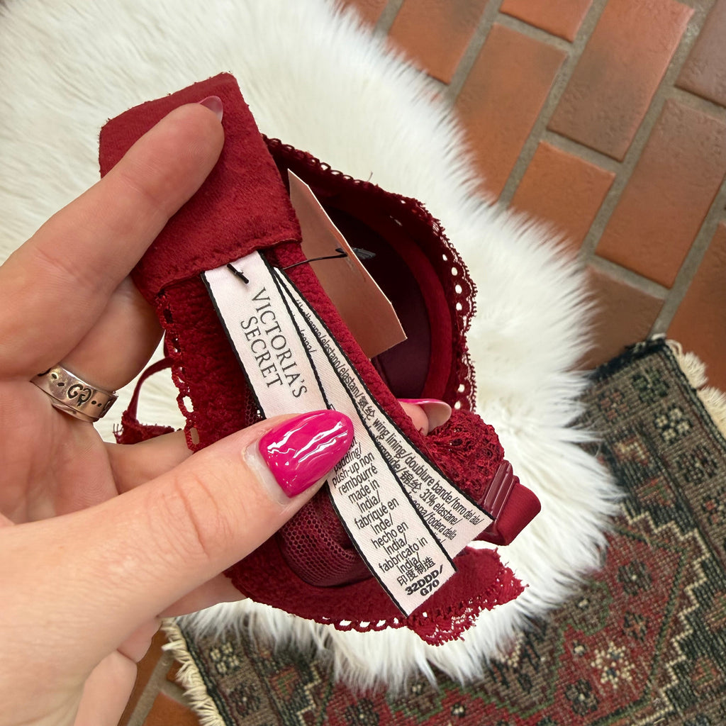 Victoria's Secret Convertible Red Lace Bra - 32DDD (32F)