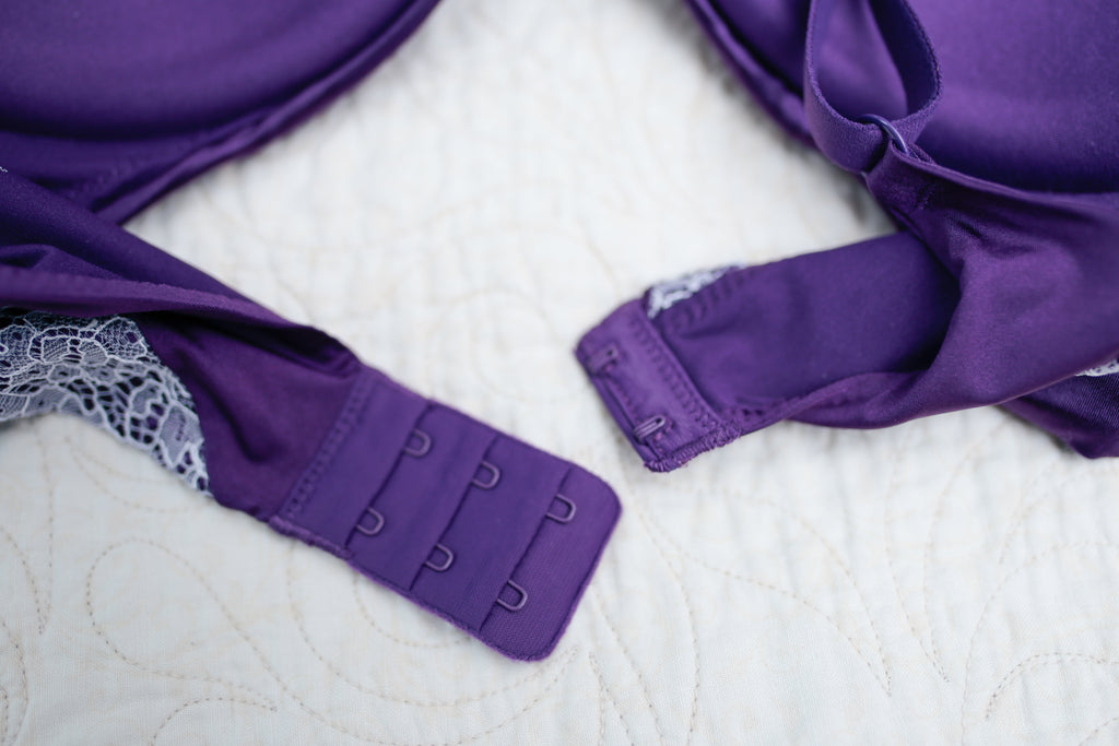 Victoria's Secret 34DD Push-up Underwire Bra Purple