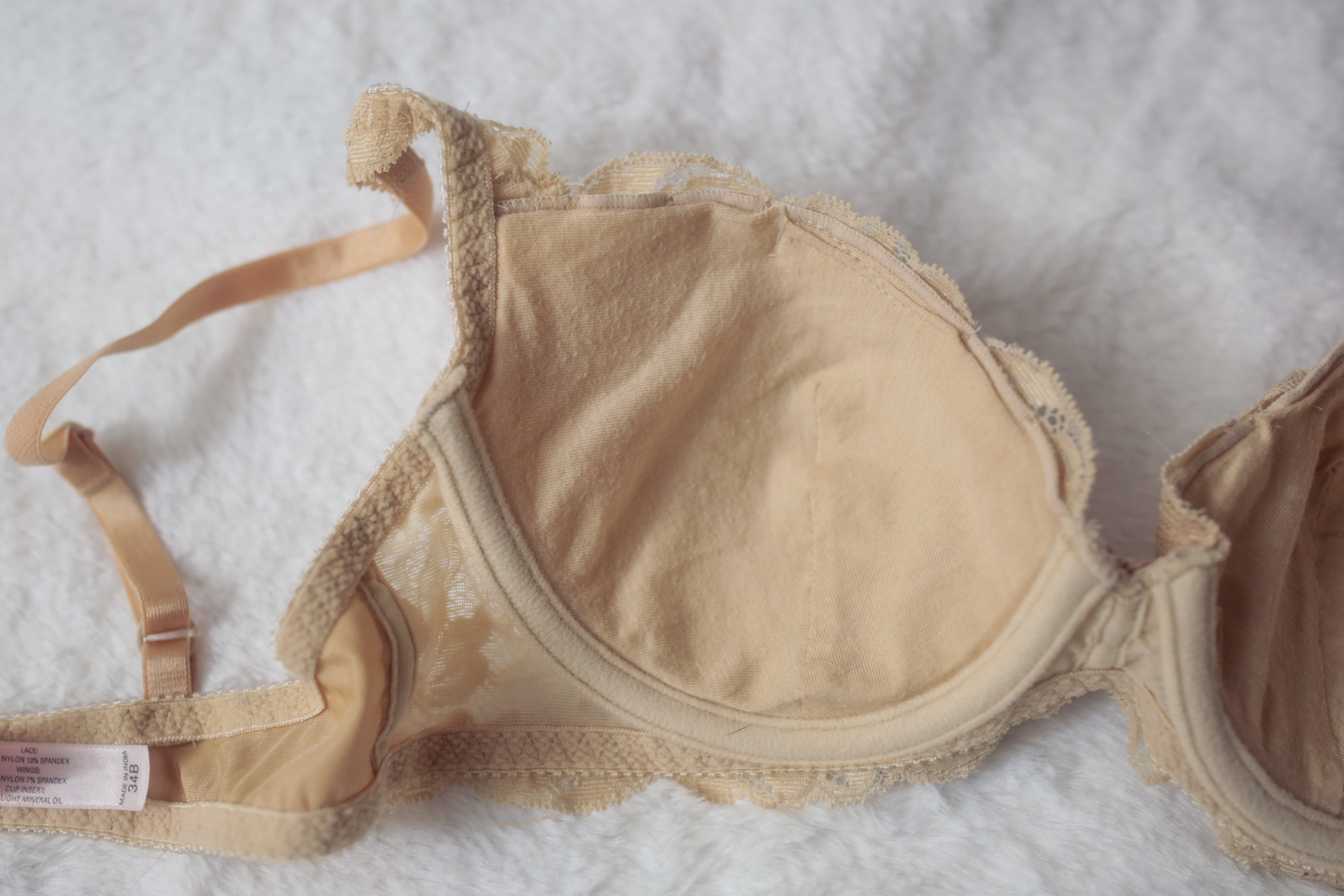 Victoria's Secret 34B Vintage 2000 Y2K Bra Nude Lace