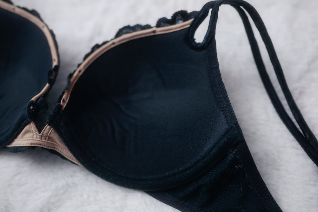 Victoria's Secret Vintage 32B Demi Push-up Bra Black Lace Overlay
