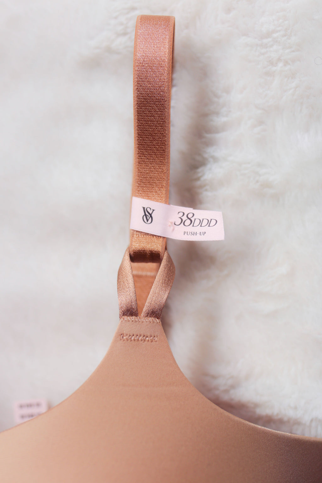 Victoria's Secret 38DDD Bombshell Plunge Push-up Bra Beige NEW