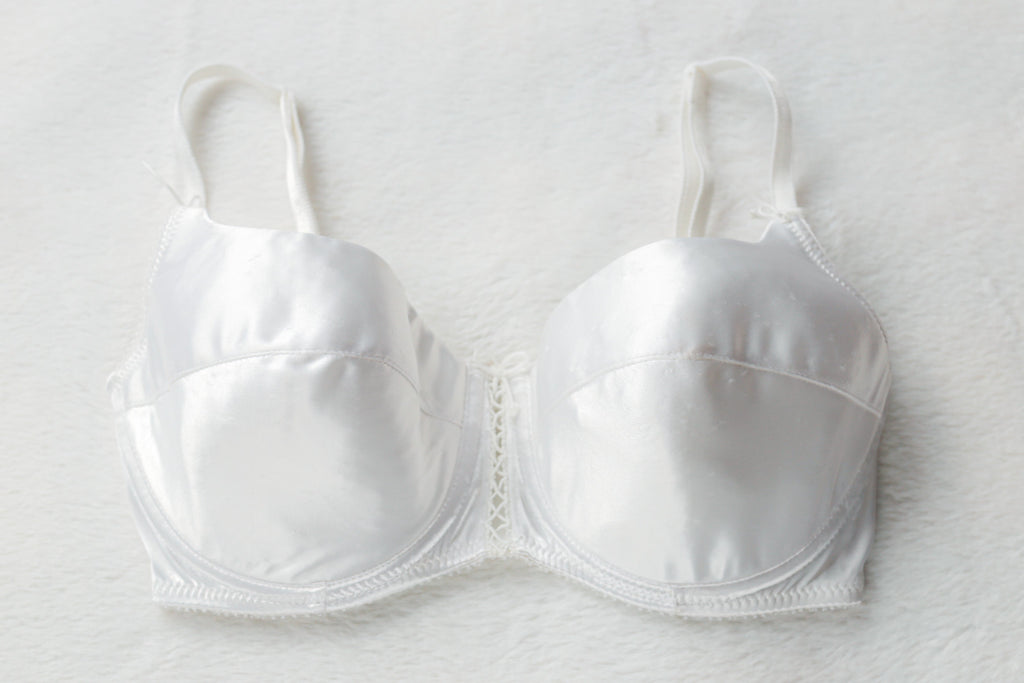 Victoria's Secret 90s Y2K Heart Label Satin Bridal Lined Demi Bra 34D NEW