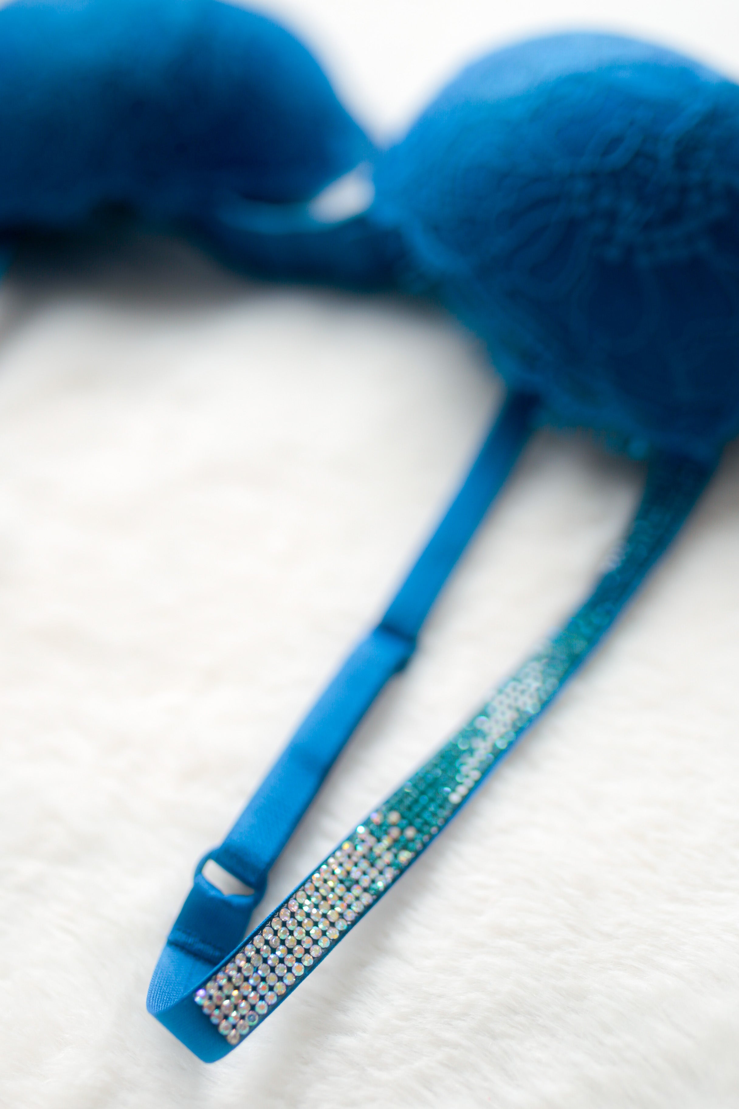 Victoria's Secret Bombshell Push-up Shine Rhinestone Strap Bra Blue 34B