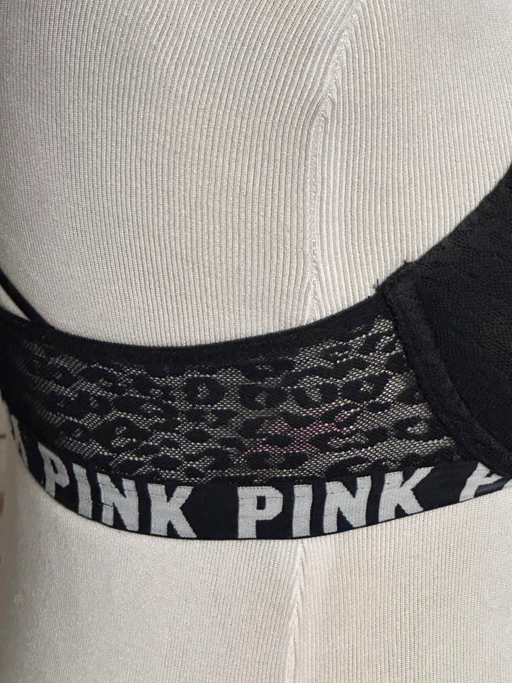 PINK Victoria's Secret lace strappy racerback push-up pigeonnant bra Size 32D