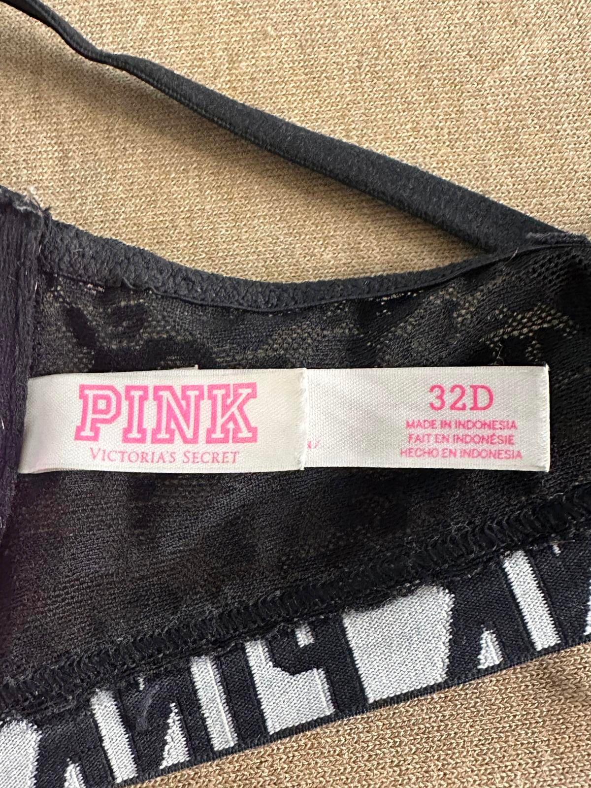 PINK Victoria's Secret lace strappy racerback push-up pigeonnant bra Size 32D