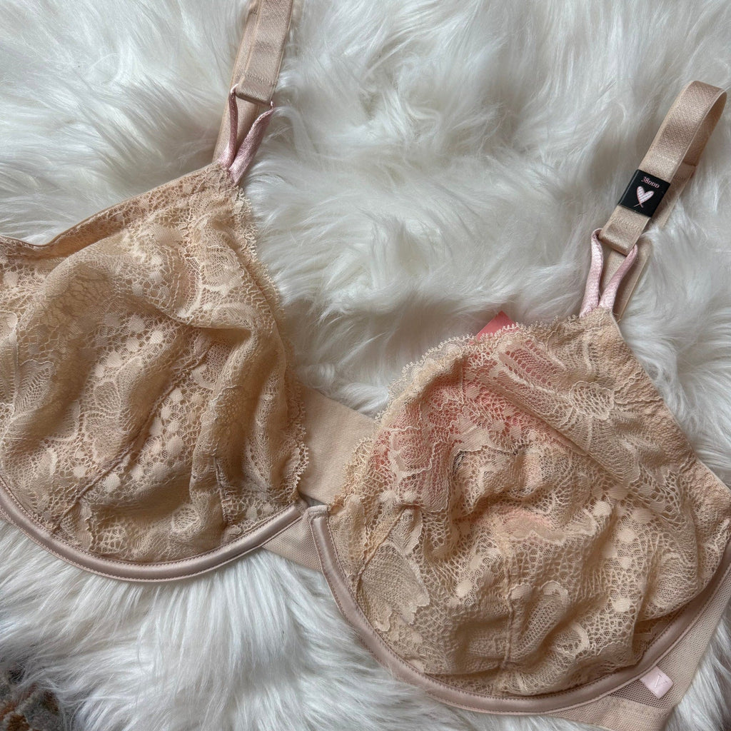 Victoria's Secret Beige Lace Bra - Size 38DDD