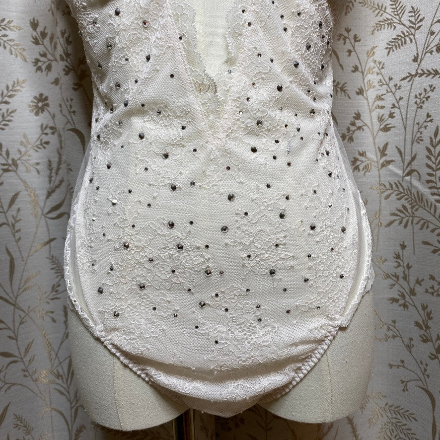 Victorias Secret White Lace Rhinestone Cheeky Teddy M/L Low Back Bridal Coquette
