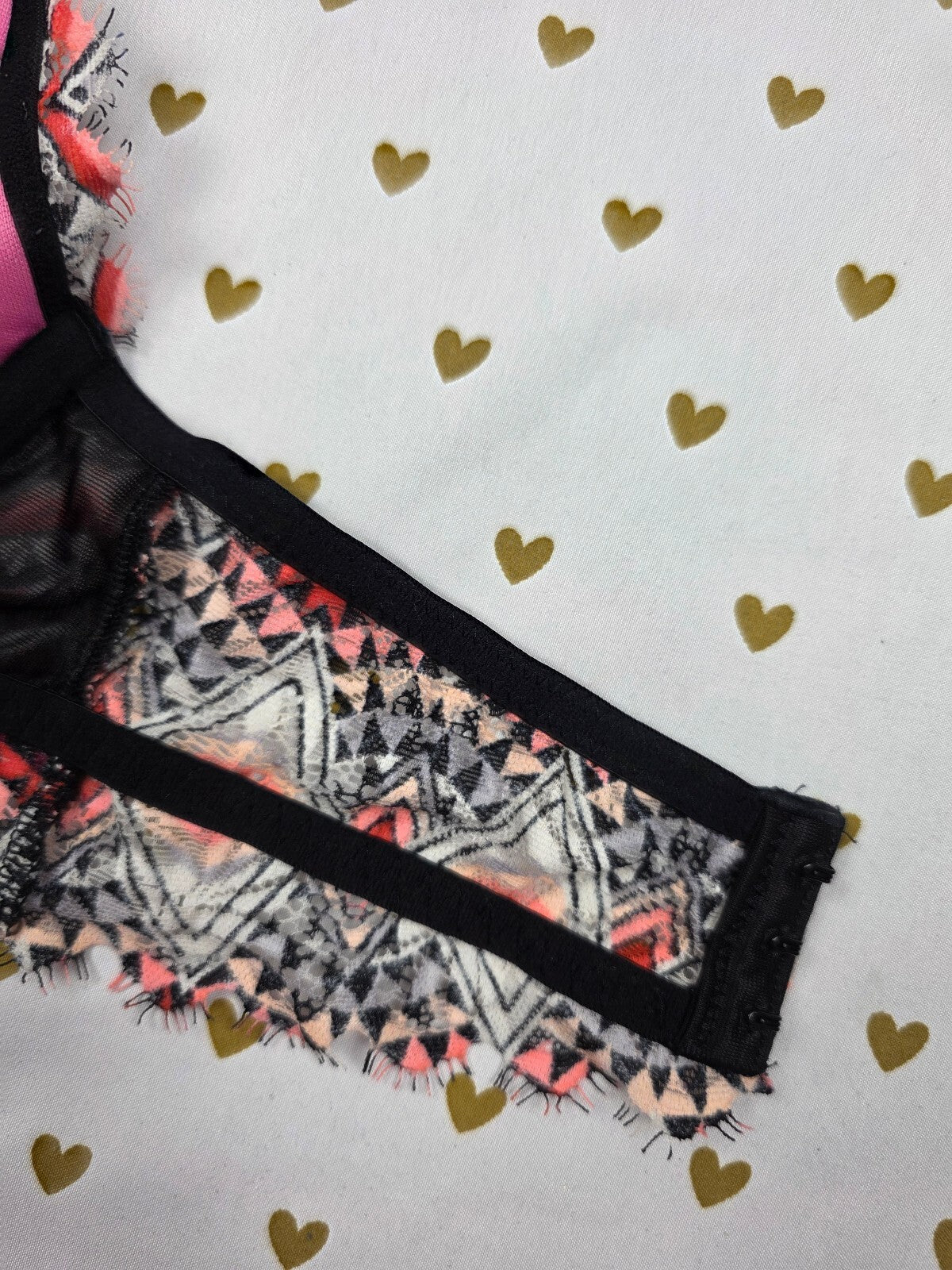 Victorias Secret Pink geometric Halter Bralette lace XS  Bralette Bra Top Tank