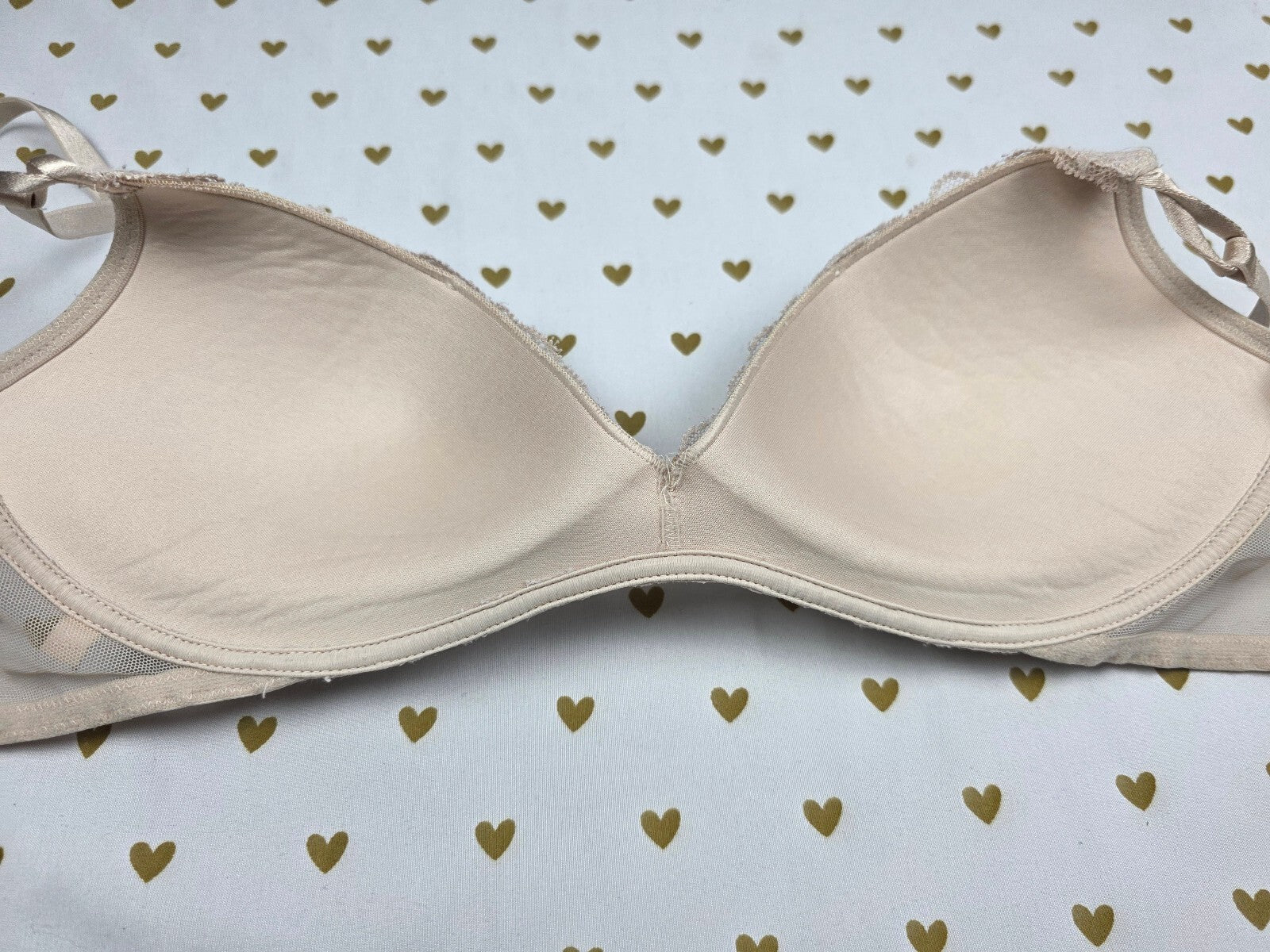 Victorias Secret Wireless No wire beige Padded Bra lace 36B