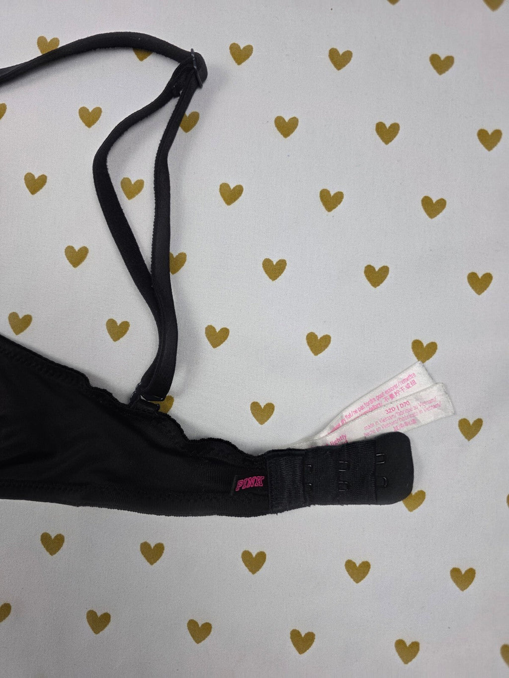 Victorias Secret PINK Black 32D Wear Everywhere T Shirt Bra