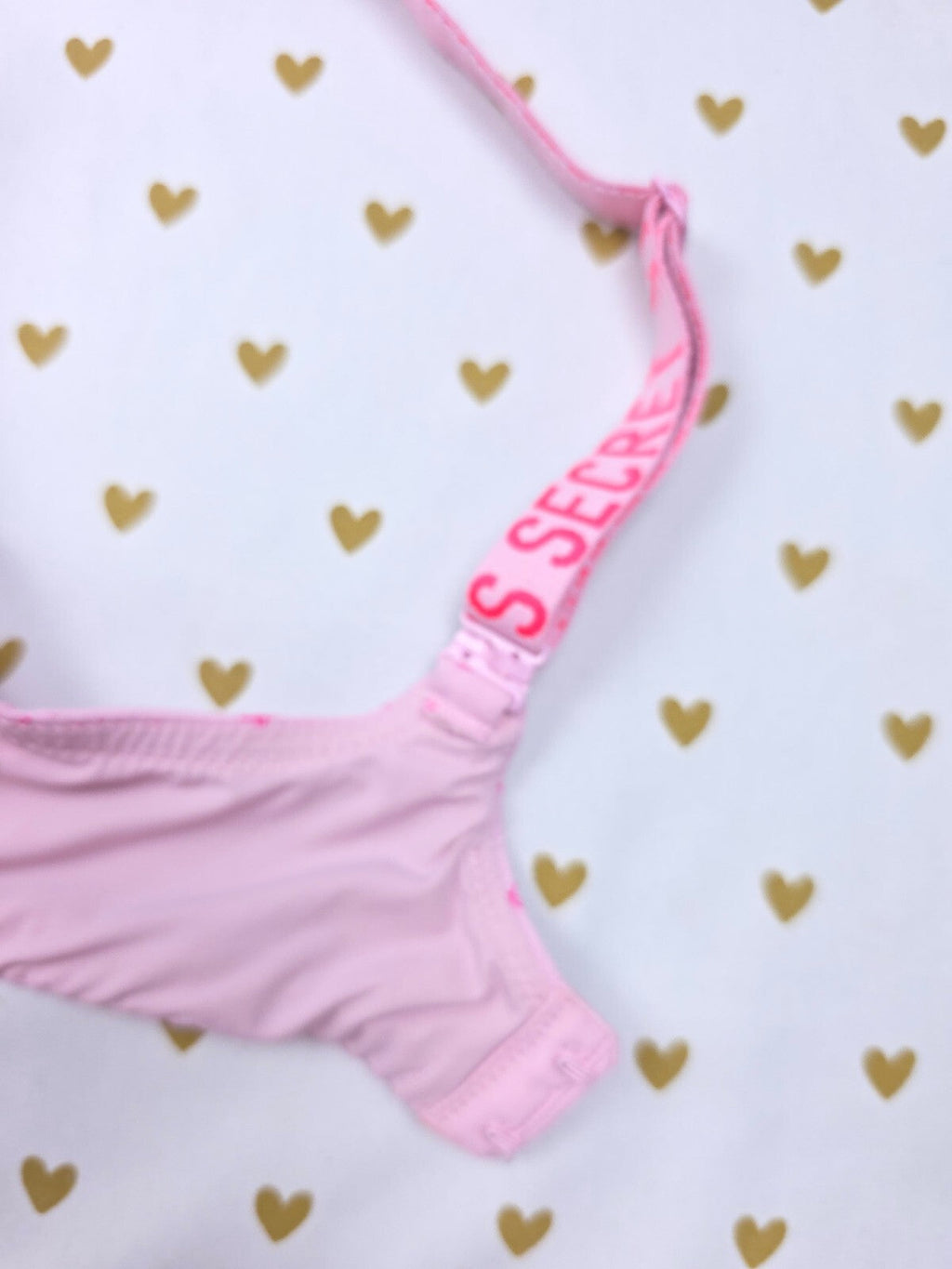 Victorias Secret T Shirt Logo Strap Wireless No Wire Bra 34D