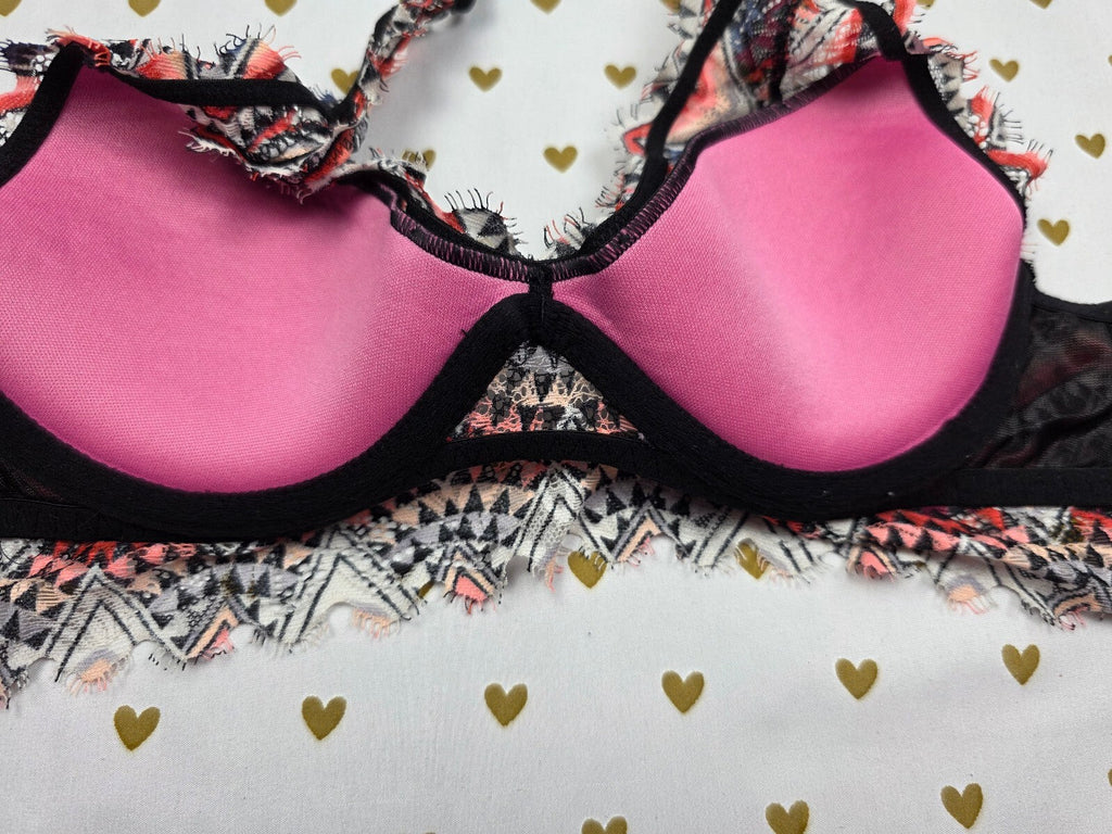 Victorias Secret Pink geometric Halter Bralette lace XS  Bralette Bra Top Tank