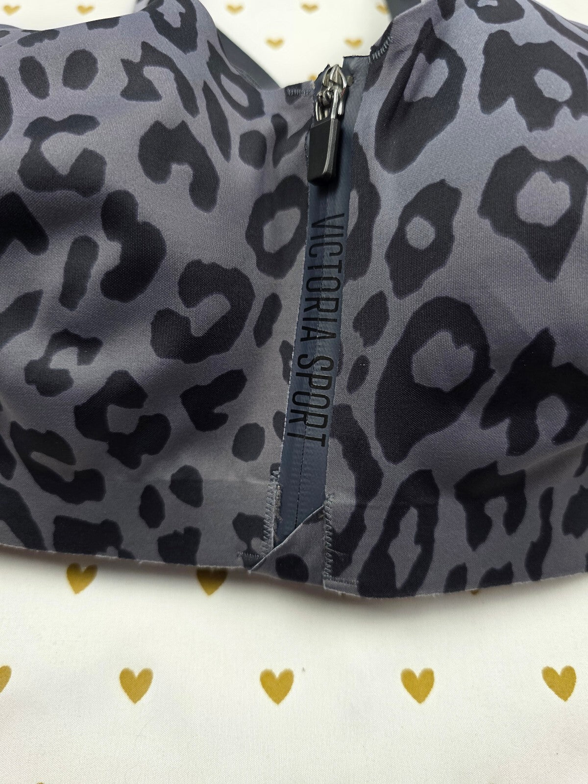 Victorias Secret Leopard Cheetah Grey SPORTS BRA Incredible Knockout Tank 32DDD