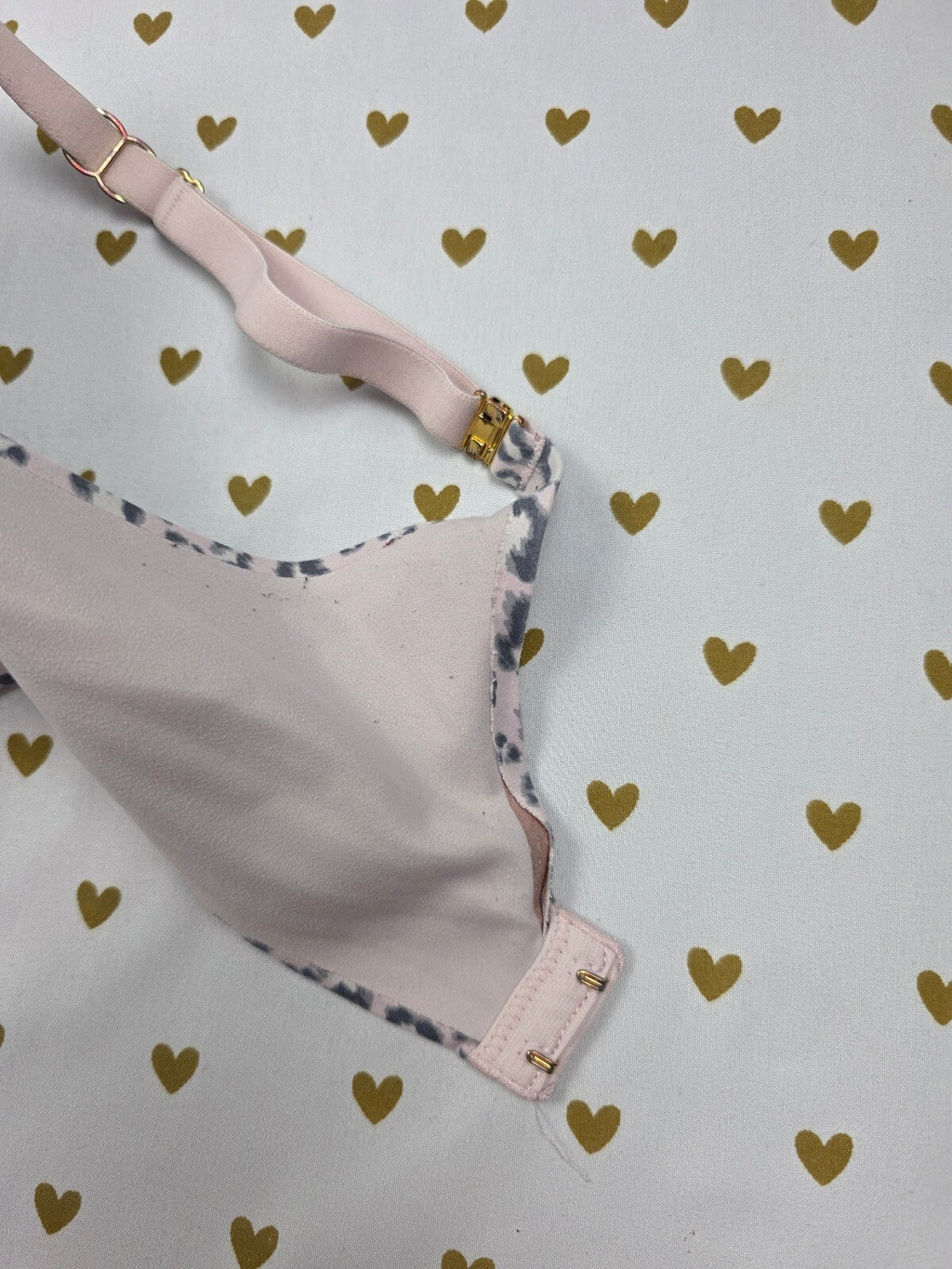 Victorias Secret Leopard Cheetah Wireless Bra INCREDIBLE Perfect Shape 34D