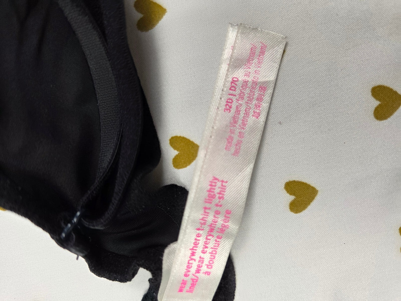 Victorias Secret PINK Black 32D Wear Everywhere T Shirt Bra