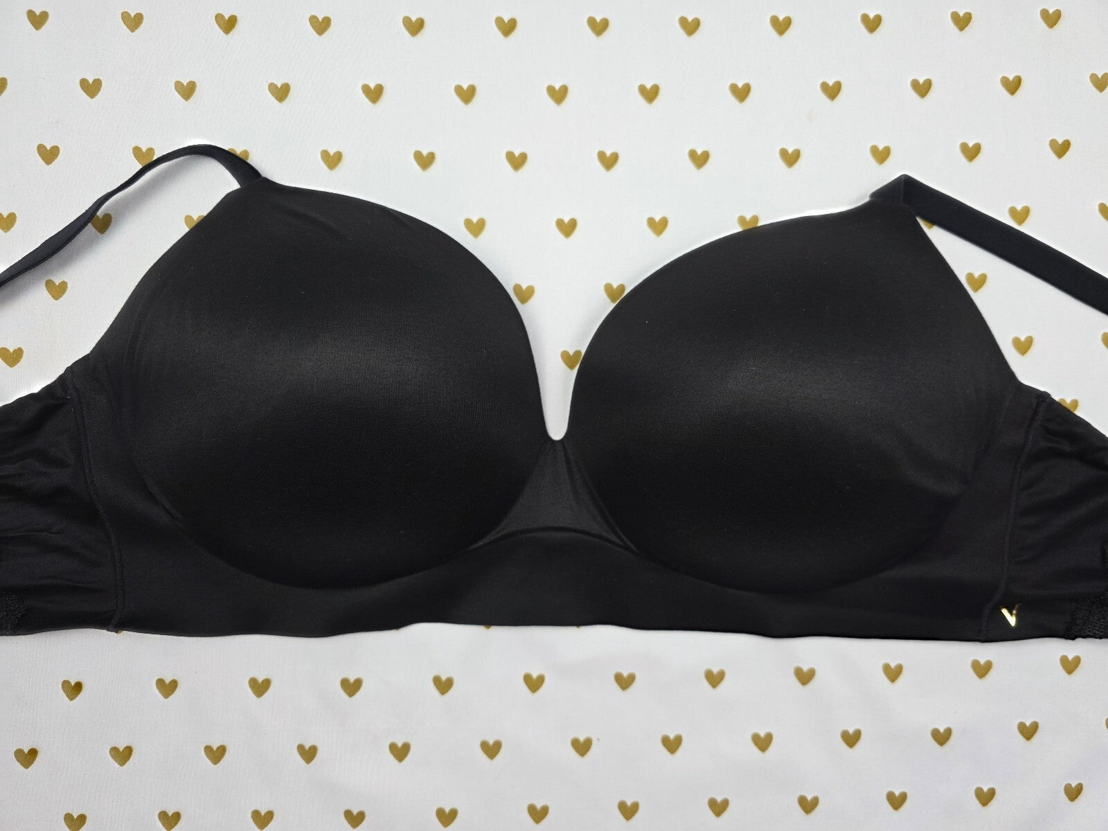Victorias Secret Black Wireless INCREDIBLE Padded No Wire Bra 36DDD