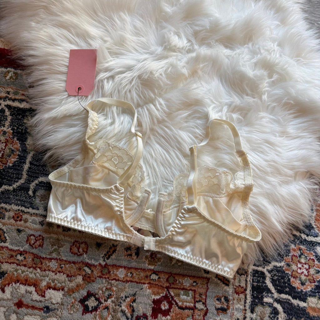 Victoria's Secret Vintage Lace Bra - 36B
