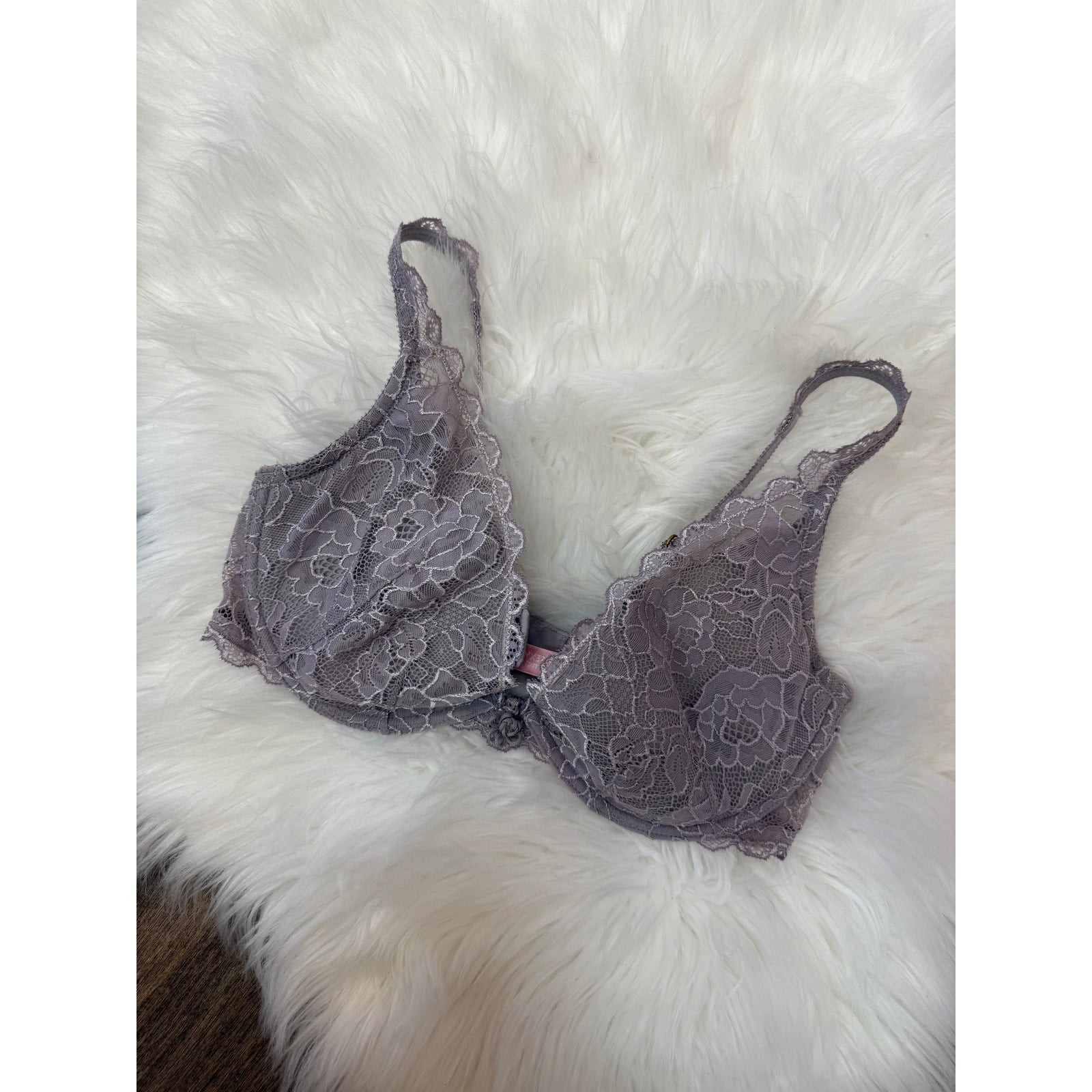 Victoria's Secret Vintage Y2K Lavender Lace Bra - 34D