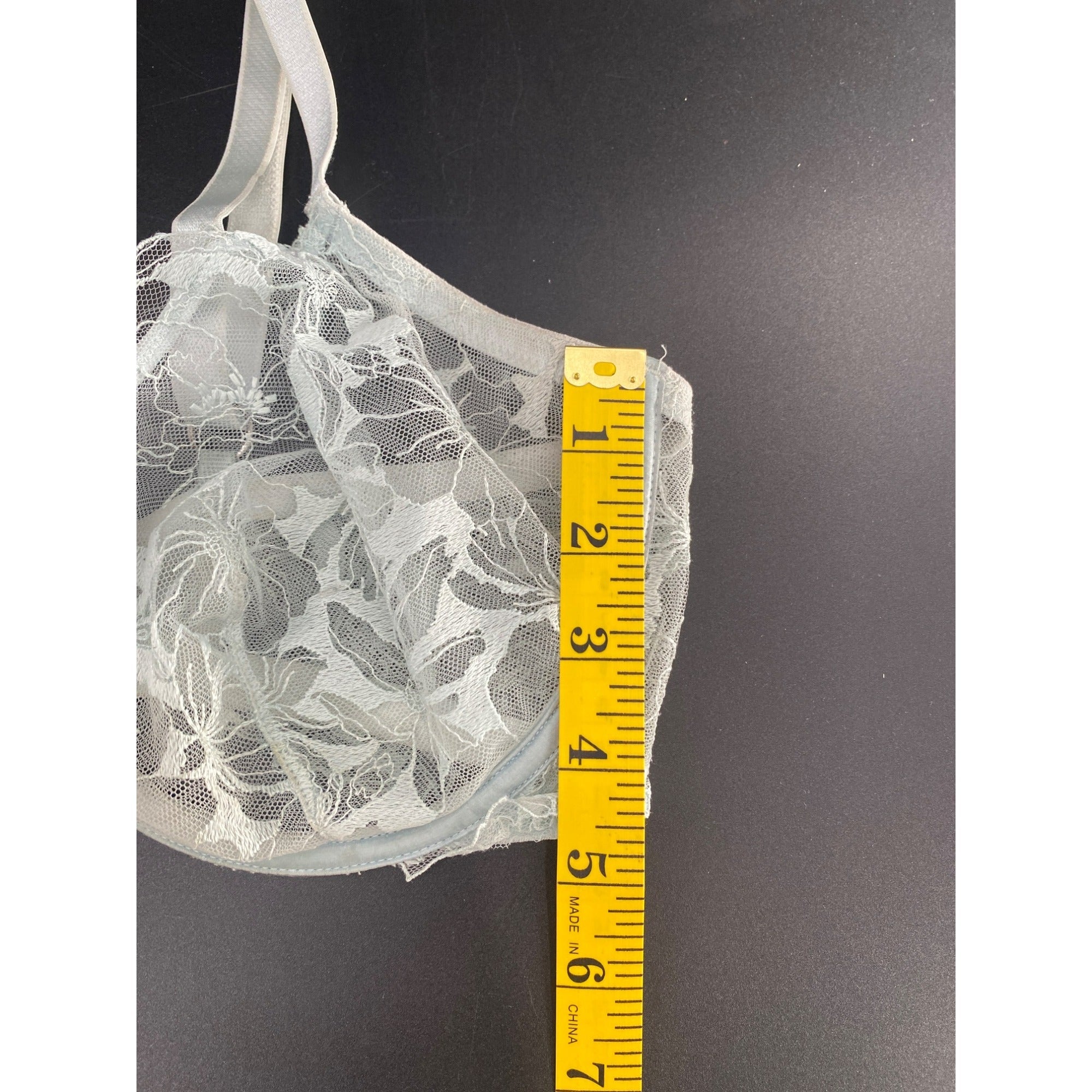 Women’s Victoria Secret Lace Bra