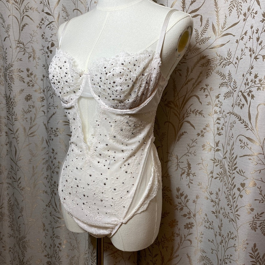 Victorias Secret White Lace Rhinestone Cheeky Teddy M/L Low Back Bridal Coquette