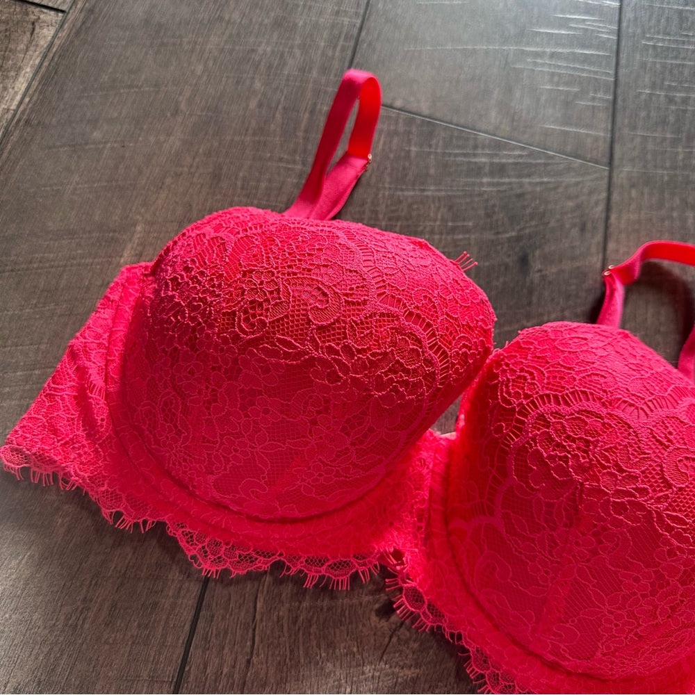 Victoria's Secret Dream Angels Lined Demi Lace Bra