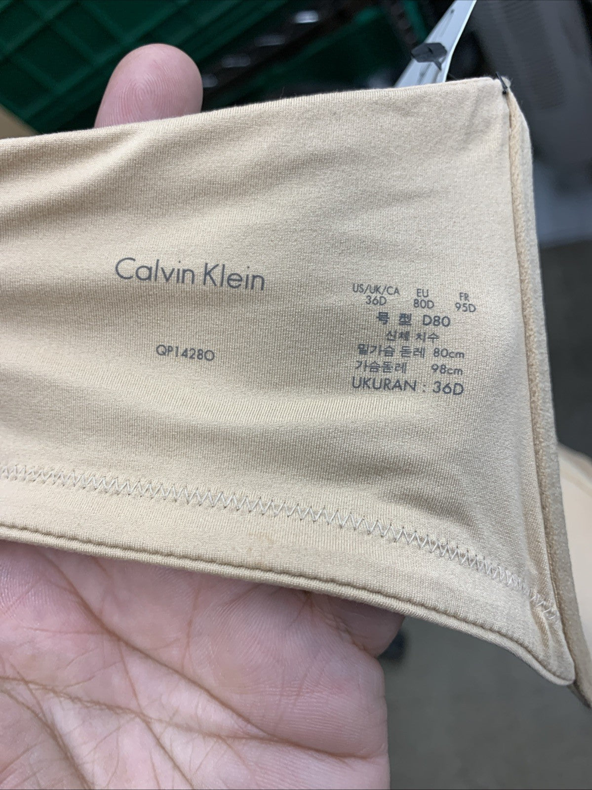 Calvin Klein QP1428O Women's Constant Push Up Plunge Bra Size 36D Underwire
